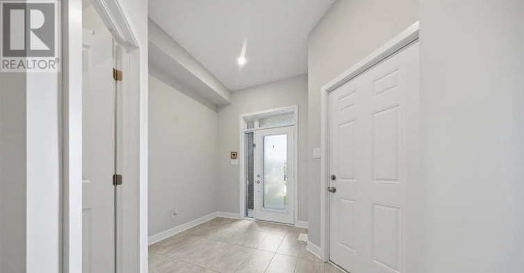 54 Thunderbolt Street, Ottawa, ON, K2S 1E7 - 2