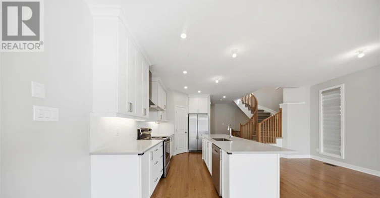 54 Thunderbolt Street, Ottawa, ON, K2S 1E7 - 8