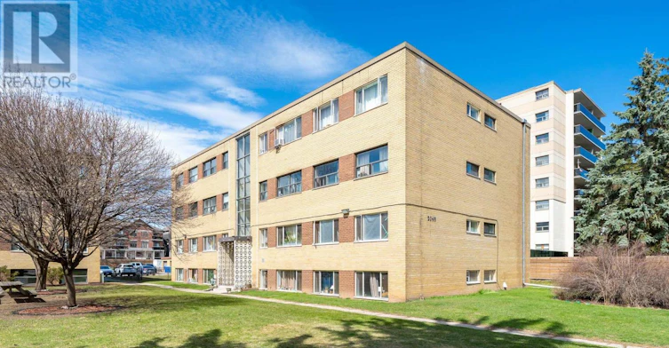 16-799 Robinson Street, Burlington, ON, L7R 2L4