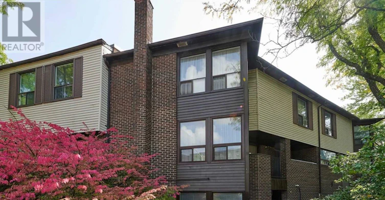 10 Lofty Hill Way, Toronto, ON, M2H 2Z8 - 5