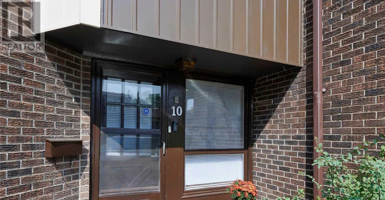 10 Lofty Hill Way, Toronto, ON, M2H 2Z8 - 2