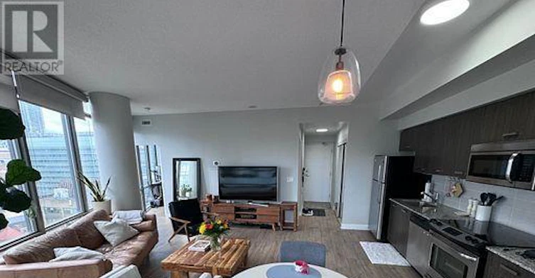 1708-832 Bay Street, Toronto, ON, M5S 1Z6 - 4