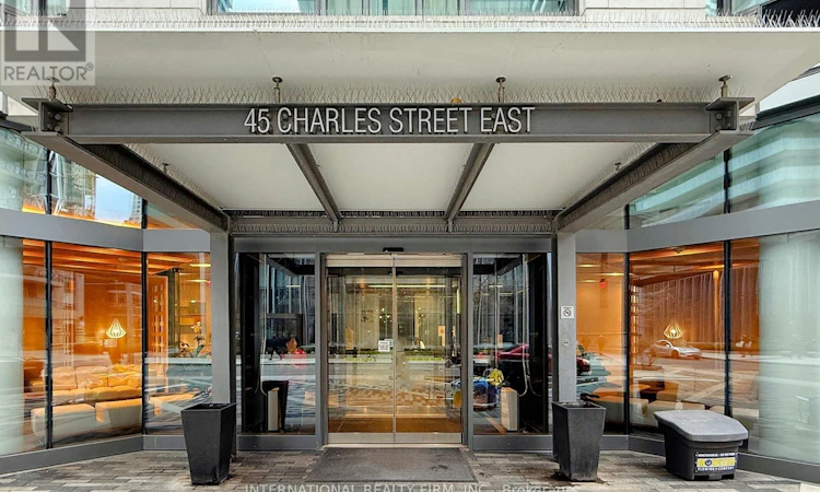 2911-45 Charles Street E