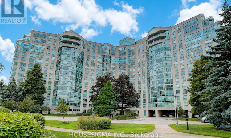 1123-7805 Bayview Avenue N