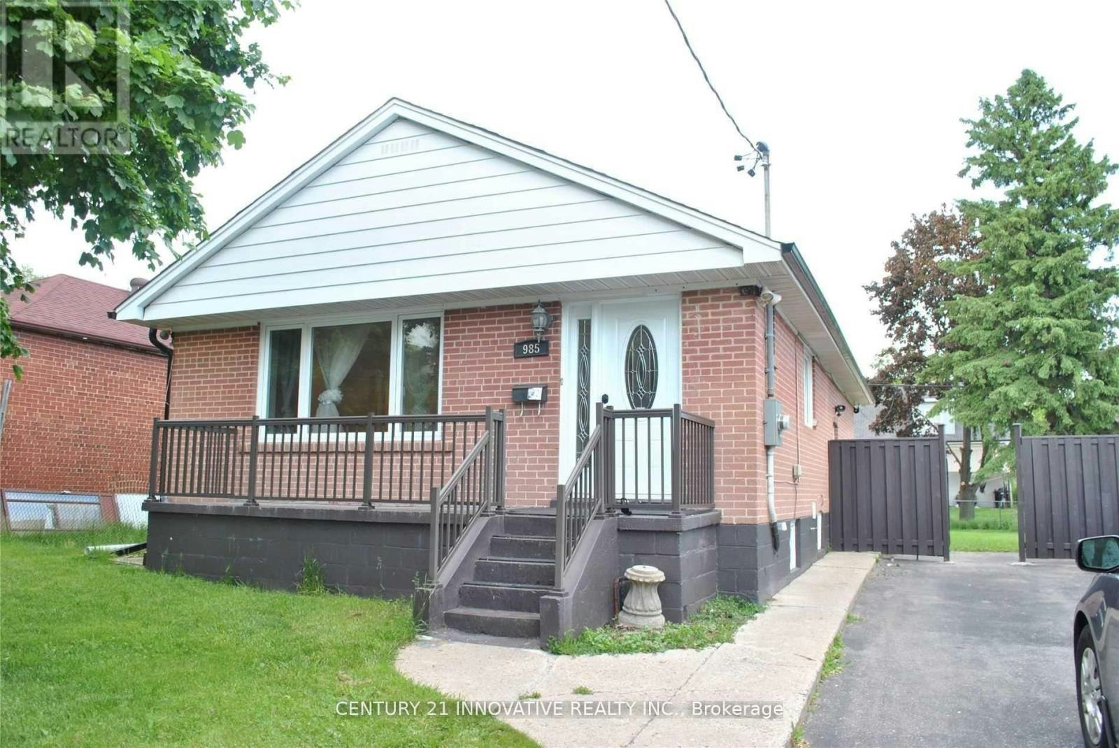 BSMT 1+1-985 Victoria Park Avenue, Toronto, ON, M4B 2J4