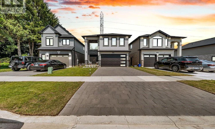 2637 Bobolink Lane