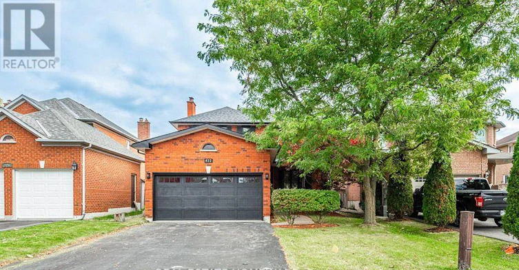 MAIN2ND-822 Firth Court, Newmarket, ON, L3Y 8H7