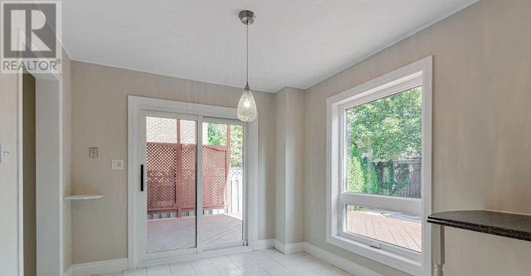MAIN2ND-822 Firth Court, Newmarket, ON, L3Y 8H7 - 5