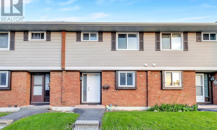 21-5 Hadley Circle