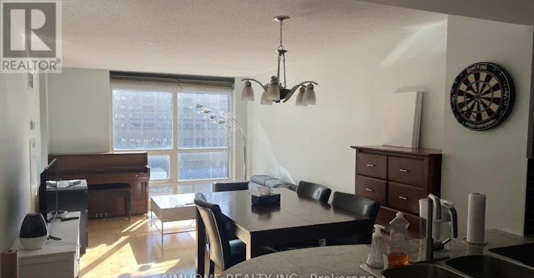 503-763 Bay Street, Toronto, ON, M5G 2R3