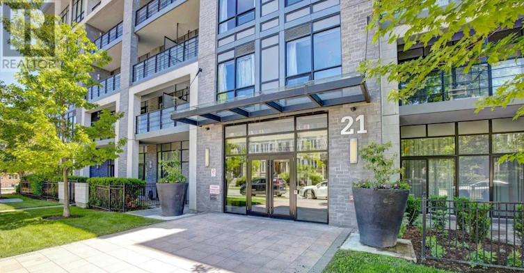 213-21 Clairtrell Road, Toronto, ON, M2N 0G8
