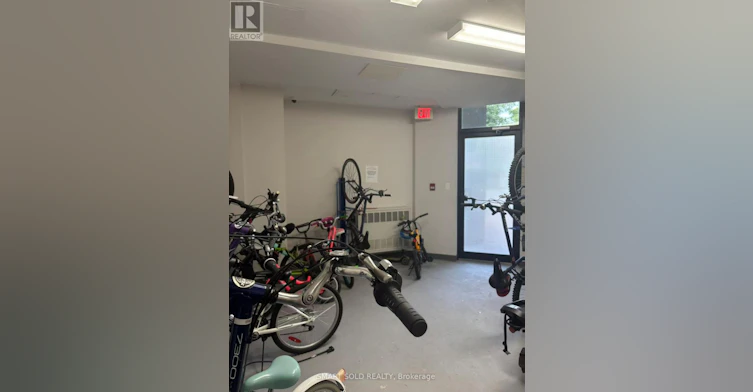 213-21 Clairtrell Road, Toronto, ON, M2N 0G8 - 18