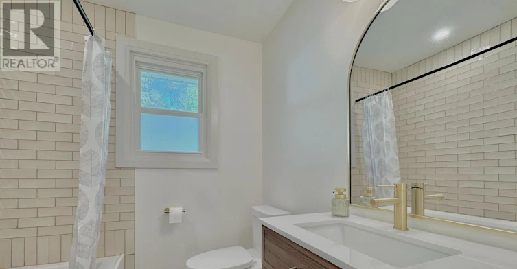 UPPER-205 Trowbridge Avenue, London, ON, N6J 3M2 - 11