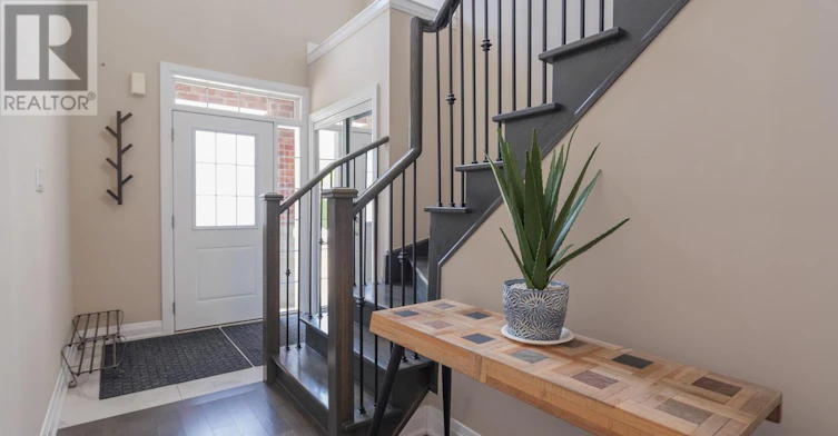 453 Mahogany Court, Pickering, ON, L1X 0A2 - 2