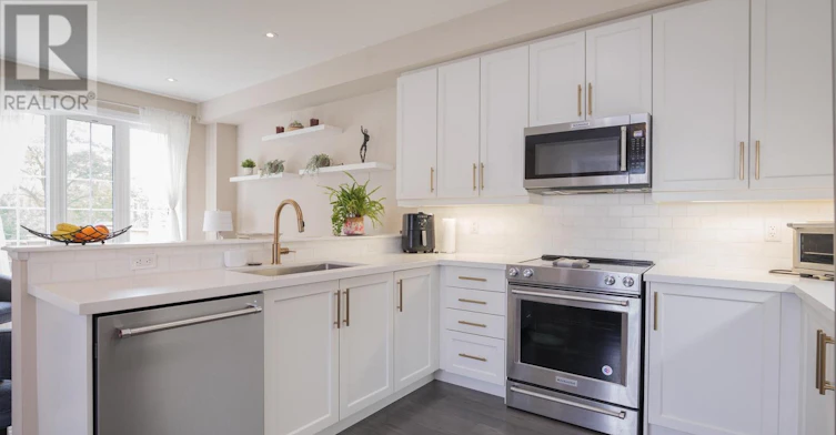453 Mahogany Court, Pickering, ON, L1X 0A2 - 8