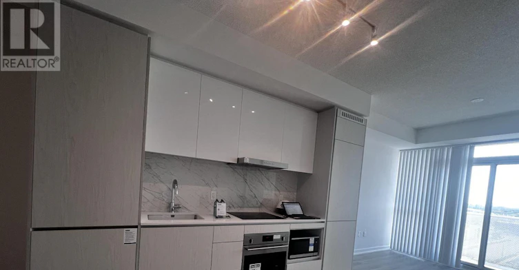 1112-28 Interchange Way, Vaughan, ON, L4K 5Z7 - 36