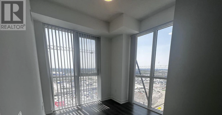 1112-28 Interchange Way, Vaughan, ON, L4K 5Z7 - 9