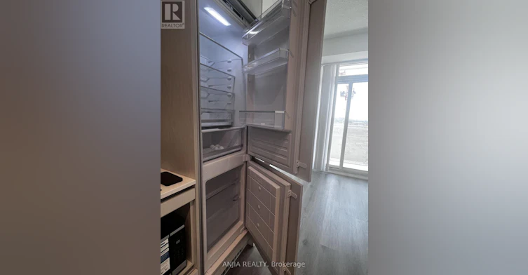 1112-28 Interchange Way, Vaughan, ON, L4K 5Z7 - 28