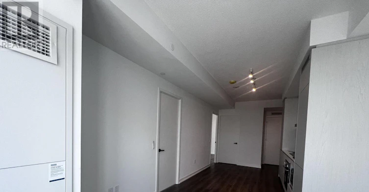 1112-28 Interchange Way, Vaughan, ON, L4K 5Z7 - 21