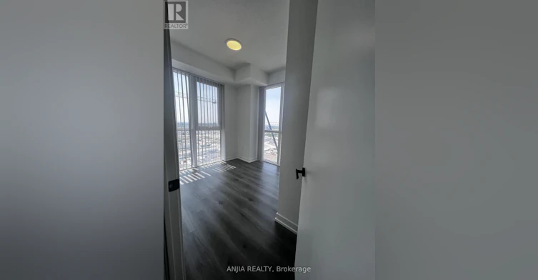 1112-28 Interchange Way, Vaughan, ON, L4K 5Z7 - 11