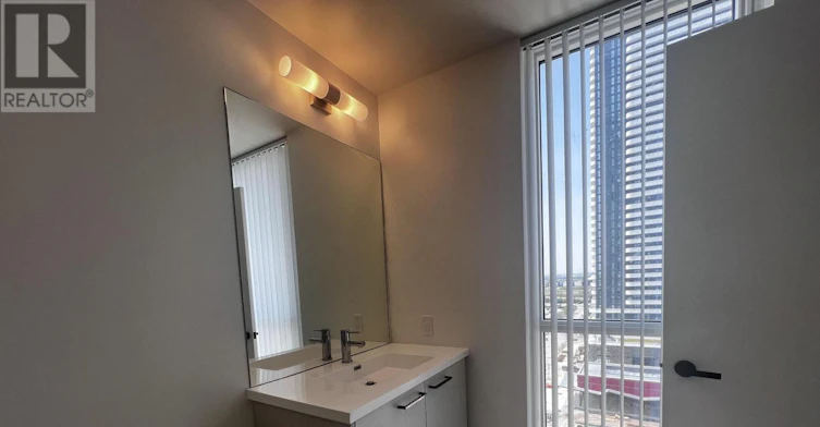 1112-28 Interchange Way, Vaughan, ON, L4K 5Z7 - 18