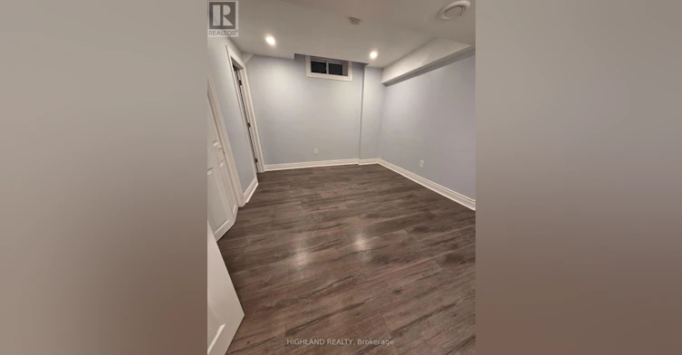BSMT-252 Hickory Circle, Oakville, ON, L6H 4V2 - 9