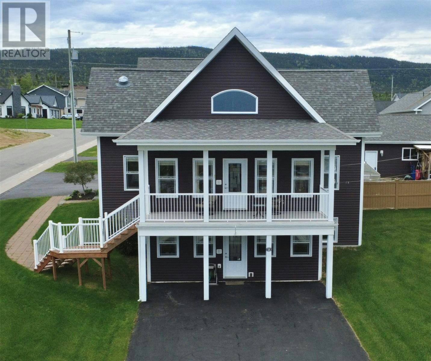 14 Atkinson Drive, Pasadena, NL, A0L 1K0