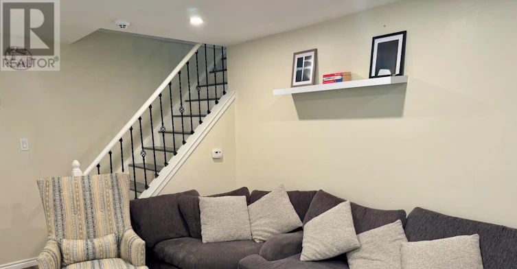 33 Sasha Crescent, London, ON, N6E 2M4 - 4
