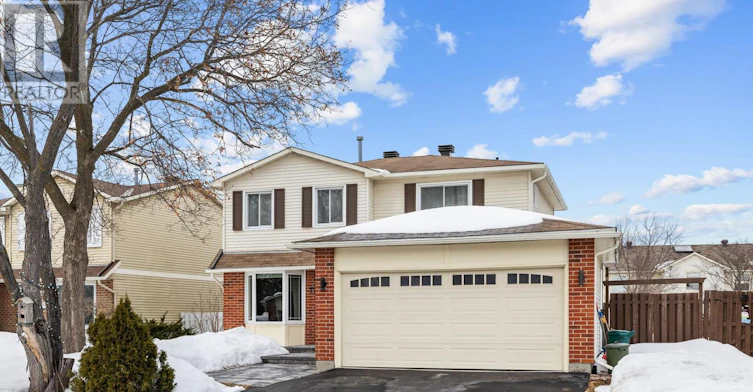 1090 Chablis Parkway, Ottawa, ON, K1C 2T5 - 2