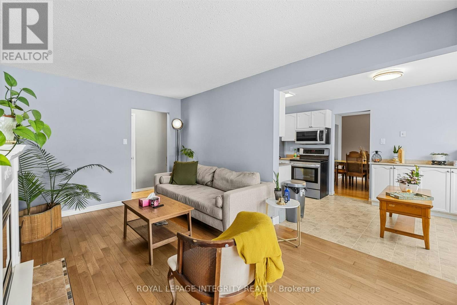1090 Chablis Parkway, Ottawa, ON, K1C 2T5 - 6