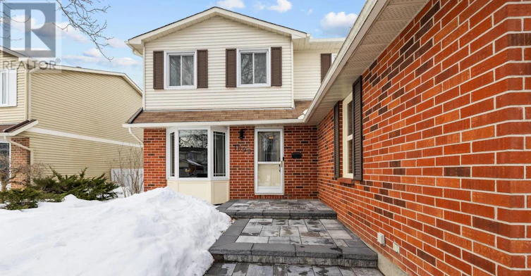 1090 Chablis Parkway, Ottawa, ON, K1C 2T5 - 3