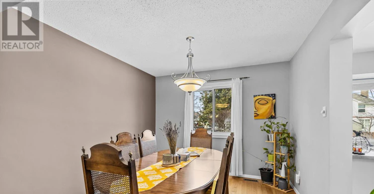 1090 Chablis Parkway, Ottawa, ON, K1C 2T5 - 9