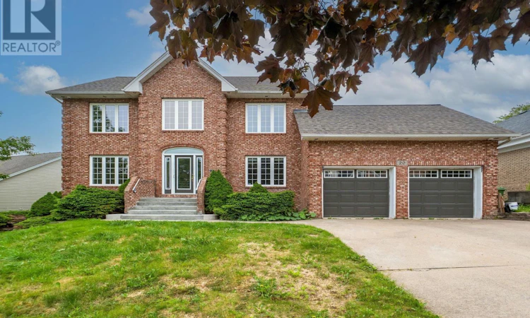 20 Cresthaven Drive