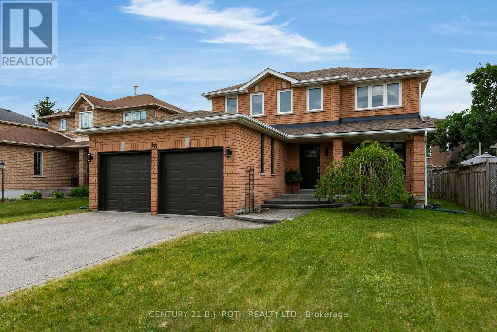 16 Longman Drive, Barrie, ON, L4N 7C2