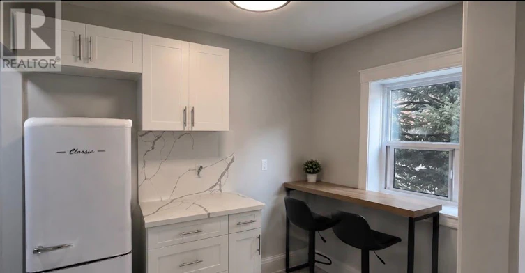 202-98 Vaughan Road, Toronto, ON, M6C 2M1 - 4