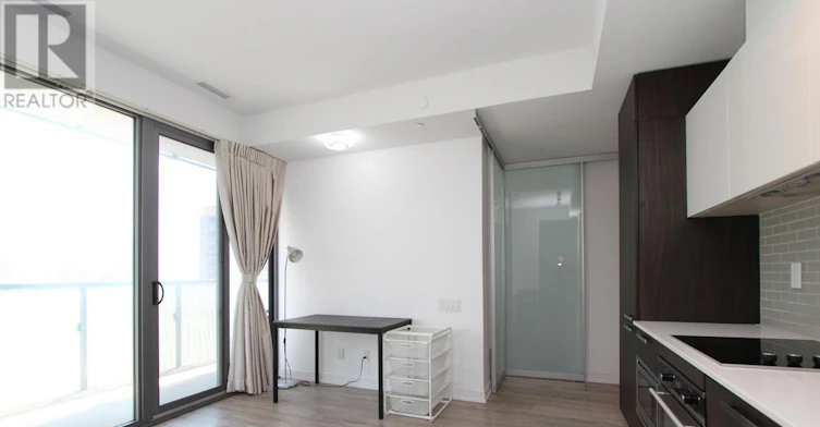 1801-50 Charles Street E, Toronto, ON, M4Y 0C3 - 4