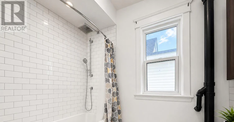 118 Galt Avenue, Toronto, ON, M4M 2Z3 - 22