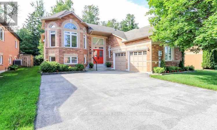 16 Cherry Sands Crescent