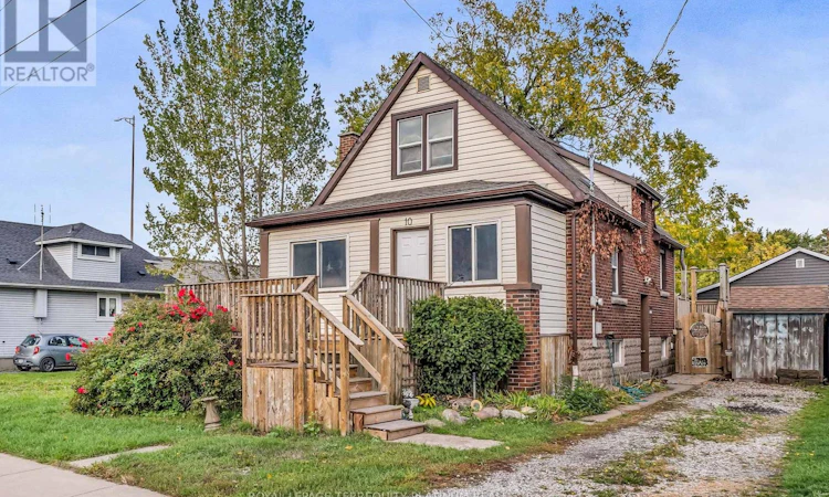 10 Locarno Avenue