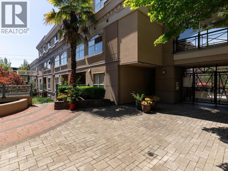 323-332 Lonsdale Avenue, North Vancouver, BC, V7M 3M5 - 34
