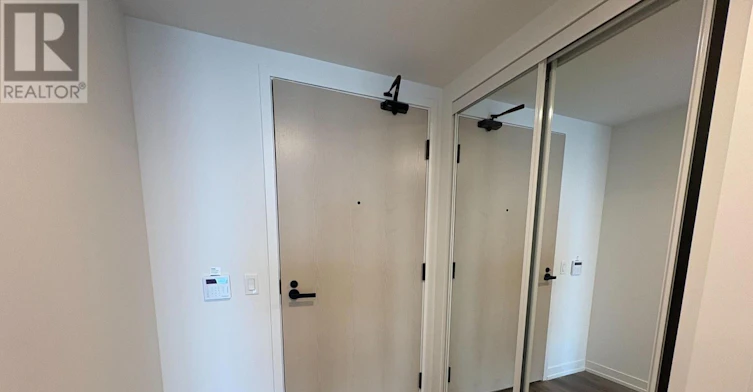 1111-195 Commerce Street, Vaughan, ON, L4K 0P9 - 2
