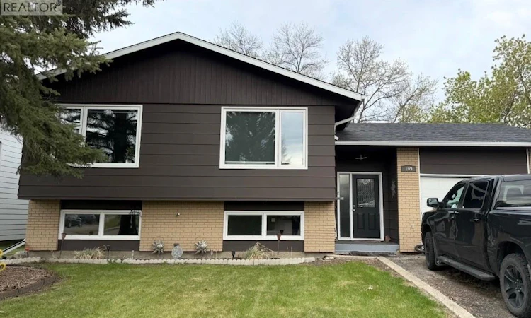 109 Stewart Crescent