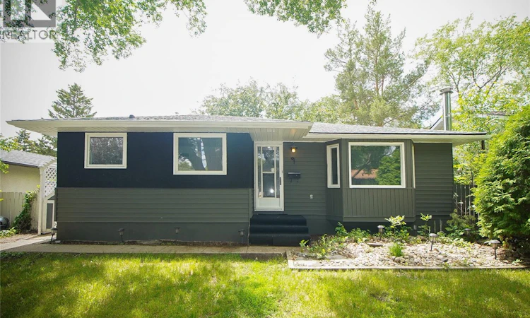 61 Bannister Avenue
