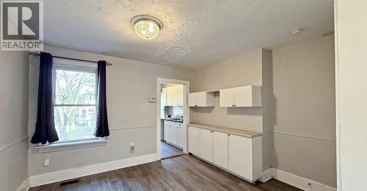 1424 Wyandotte Street West, Windsor, ON, N9B 1H4 - 9