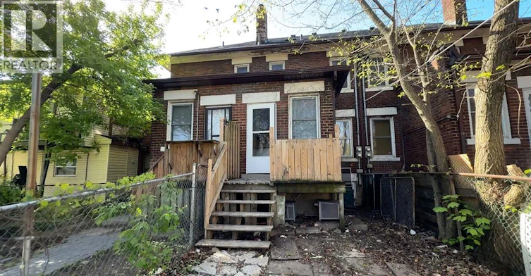 1424 Wyandotte Street West, Windsor, ON, N9B 1H4 - 27