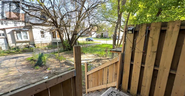 1424 Wyandotte Street West, Windsor, ON, N9B 1H4 - 28