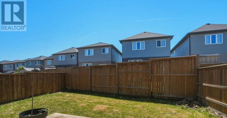 UPPER-2775 Oriole Drive, London, ON, N6M 0G9 - 32