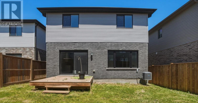 UPPER-2775 Oriole Drive, London, ON, N6M 0G9 - 35