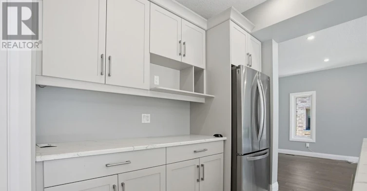 UPPER-2775 Oriole Drive, London, ON, N6M 0G9 - 14