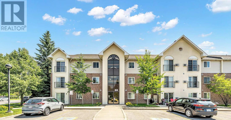 107-83 Aspen Springs Drive, Clarington, ON, L1C 5J7